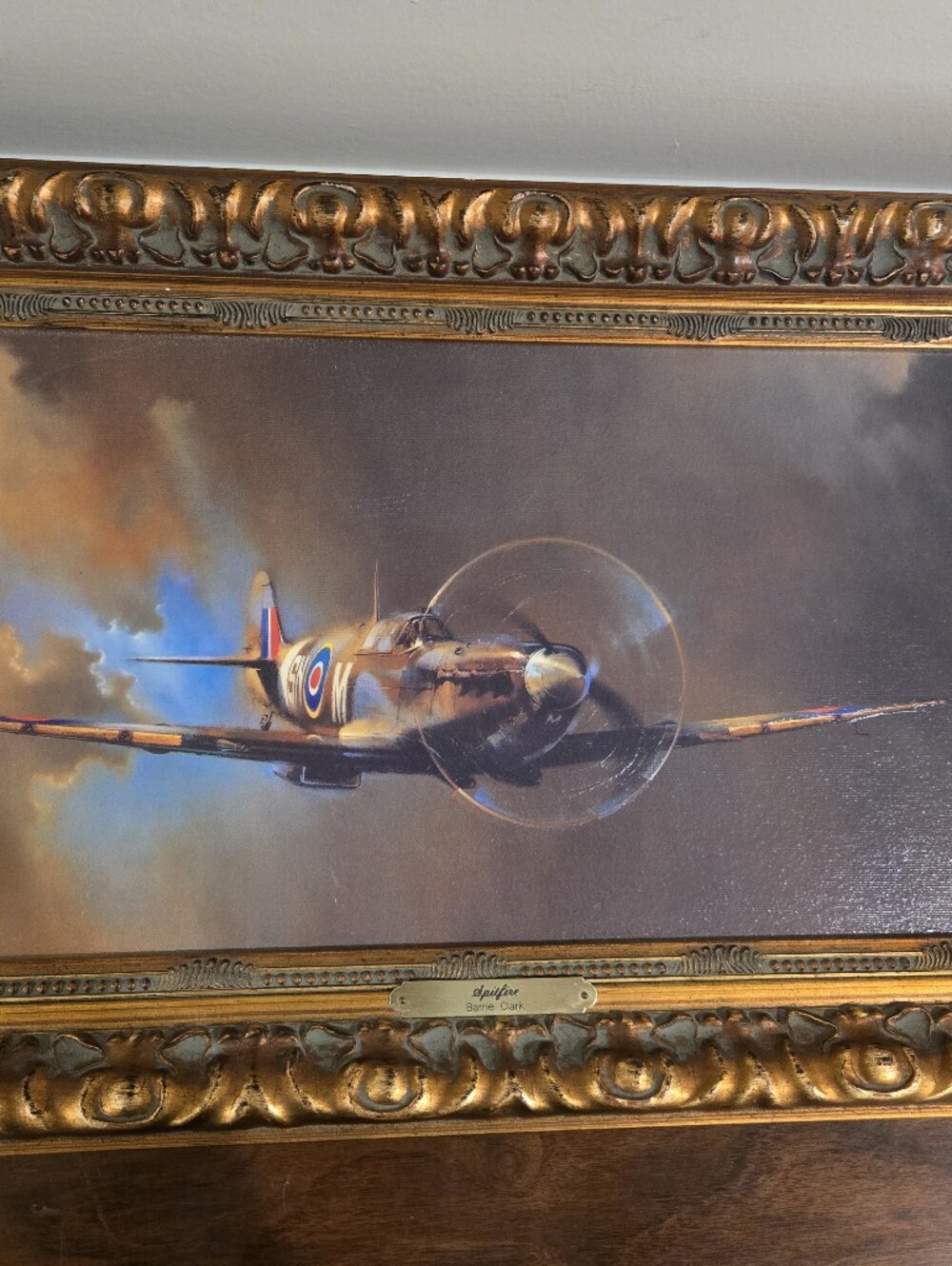 Vintage-Style Spitfire Aviation Painting in Gold Frame - Unknown Brand